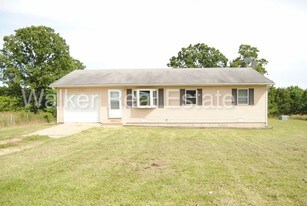 3 Bedroom Single-Family Home for Rent $775