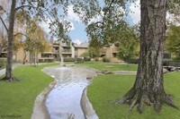 Building Photo - Park Lakewood Apartments in Modesto, California