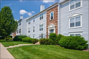 The Point at Loudoun Apartments
