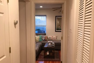 16 Wallace St Apartments