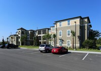 Building Photo - The Reserves at Alafaya Apartments in Orlando, Florida