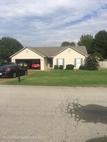 3 Bedroom Single-Family Home for Rent $890