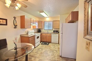 Parkwest Gardens Apartments