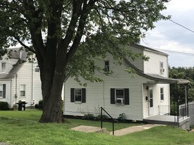 6714 Buchanan Ave West Mifflin PA