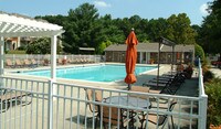 LakeRidge Square Apartments