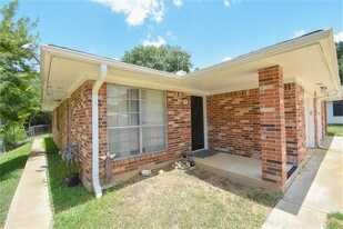 2 Bedroom Townhome for Rent $1100