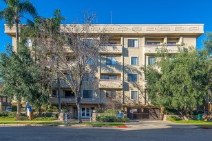 The Village at Toluca Lake Apartments