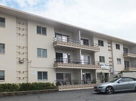 98-139 Kanuku St Apartments