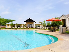 The Residence at Lake Jackson Apartments