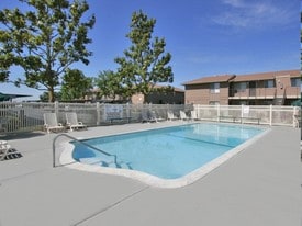 Golden Meadows Apartments