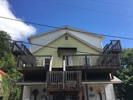 406 Talbot St Williamson WV Apartments
