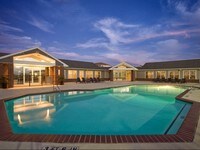 University Club Apartments