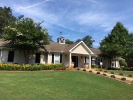 Canterbury Townhomes Apartments
