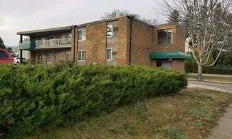 Burr Oak Apartments