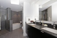 Interior Photo - Wilshire Margot Apartments in Los Angeles, California
