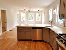 89 Carrington Ave Apartments