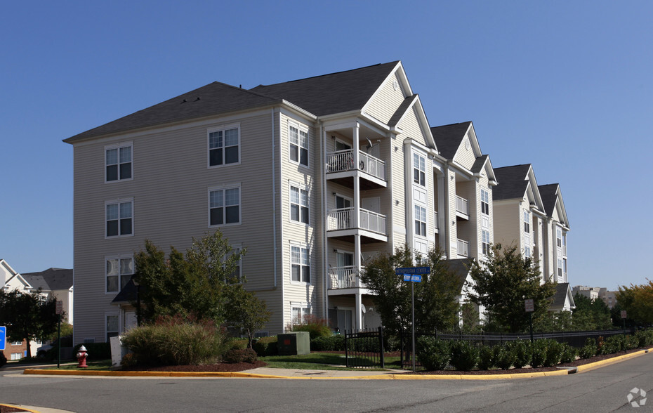 Springfield Crossing Rentals - Springfield, VA | Apartments.com