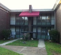 Mora-Mi Apartments