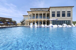 Tacara Steiner Ranch Apartments