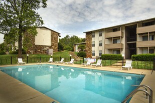 Ascot Place Apartments