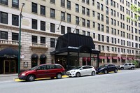 Building Photo - Seneca Apartments in Chicago, Illinois