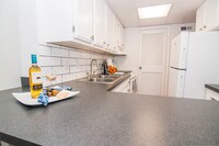 Building Photo - Riverstone Apartamentos in Dayton, Ohio