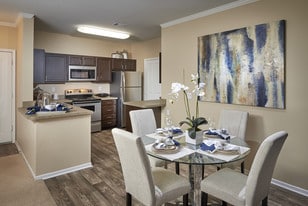 Legend Oaks Apartamentos