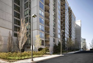 Edgewater Apartments