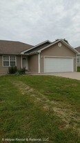 3 Bedroom Single-Family Home for Rent $700
