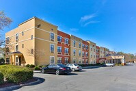 Furnished Studio – Charlotte - Pineville -...