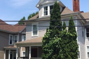 127 Seminary Ave Greensburg PA Apartments