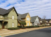 Building Photo - Creekside of Auburn Apartments in Auburn, Alabama