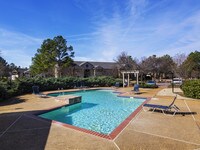 Southcrest Lake Apartments