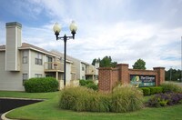 The Ellington at Kirby Apartments