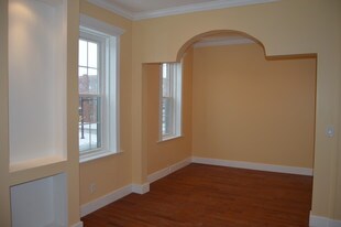 713-15 N Salina St Apartments