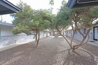 Building Photo - Madison Apartments in Phoenix, Arizona