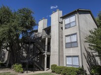 Landmark at Lake Village North Apartment H...