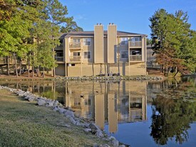 Shadow Lake Apartments