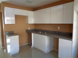 101 NE 41st St Oakland Park FL Apartments