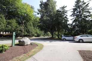 82 Foreside Rd Falmouth ME Apartments