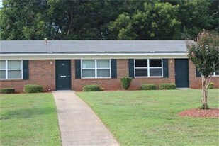 700 Laurens Terrace Dr