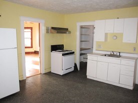 187 High St Fitchburg MA Apartments