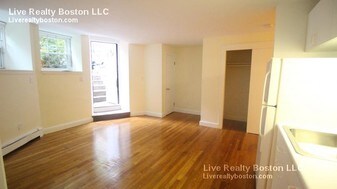32 Fairbanks St Brookline MA Apartments