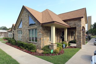 Bandon Trails Apartments