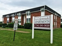 La Colonnade Apartments