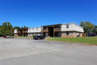 Oaks at Springville Apartments