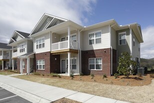 Cedar Terrace Apartamentos