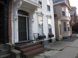 706 Union St Schenectady NY Apartments