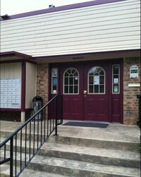 Ward Plaza Apartments