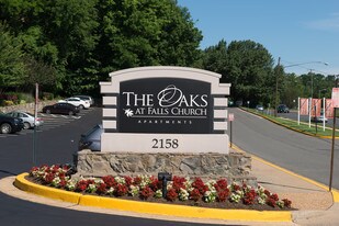 The Oaks at Falls Church Apartments